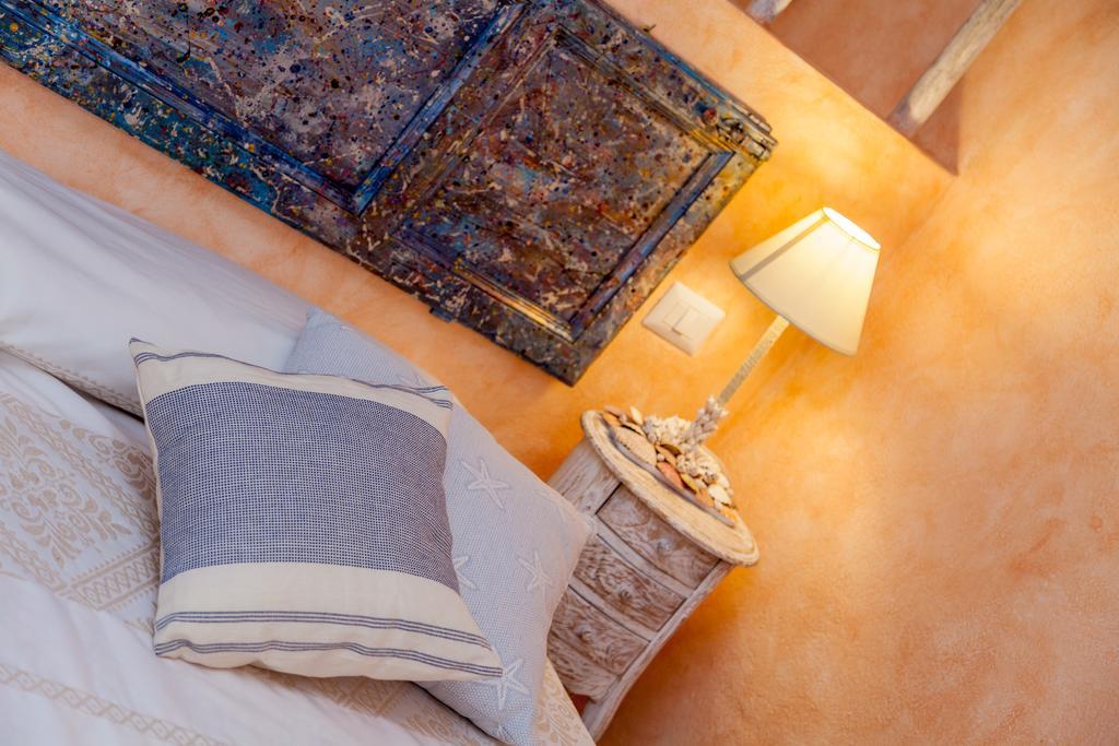 Apartamento Palazzo Beddoro San Pantaleo Exterior foto