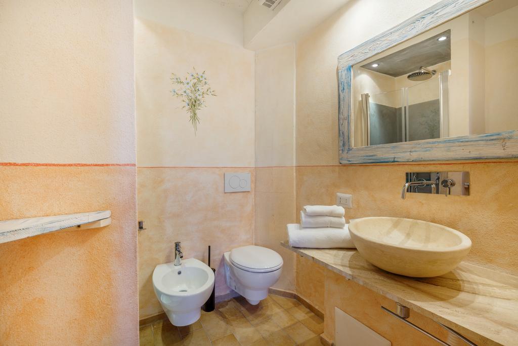 Apartamento Palazzo Beddoro San Pantaleo Exterior foto