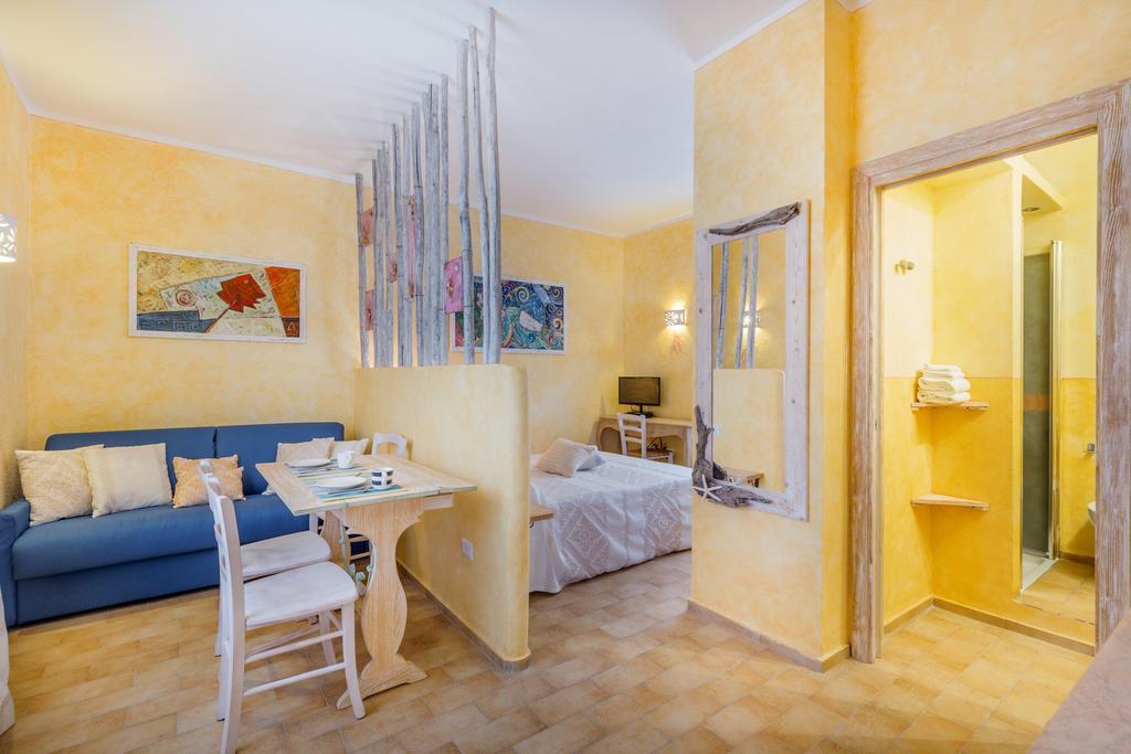 Apartamento Palazzo Beddoro San Pantaleo Exterior foto