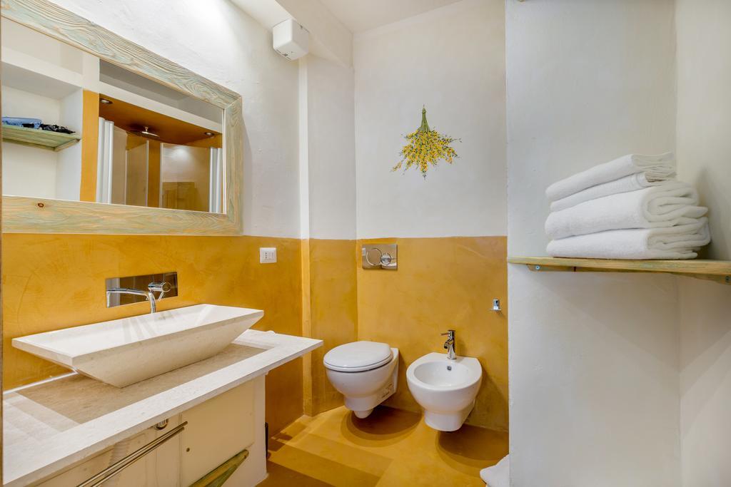 Apartamento Palazzo Beddoro San Pantaleo Exterior foto