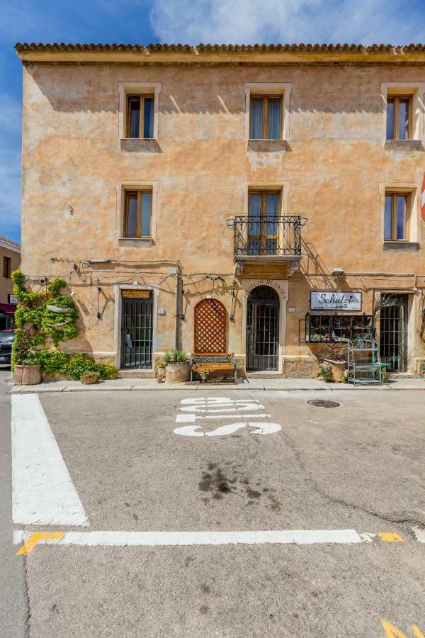 Apartamento Palazzo Beddoro San Pantaleo Exterior foto