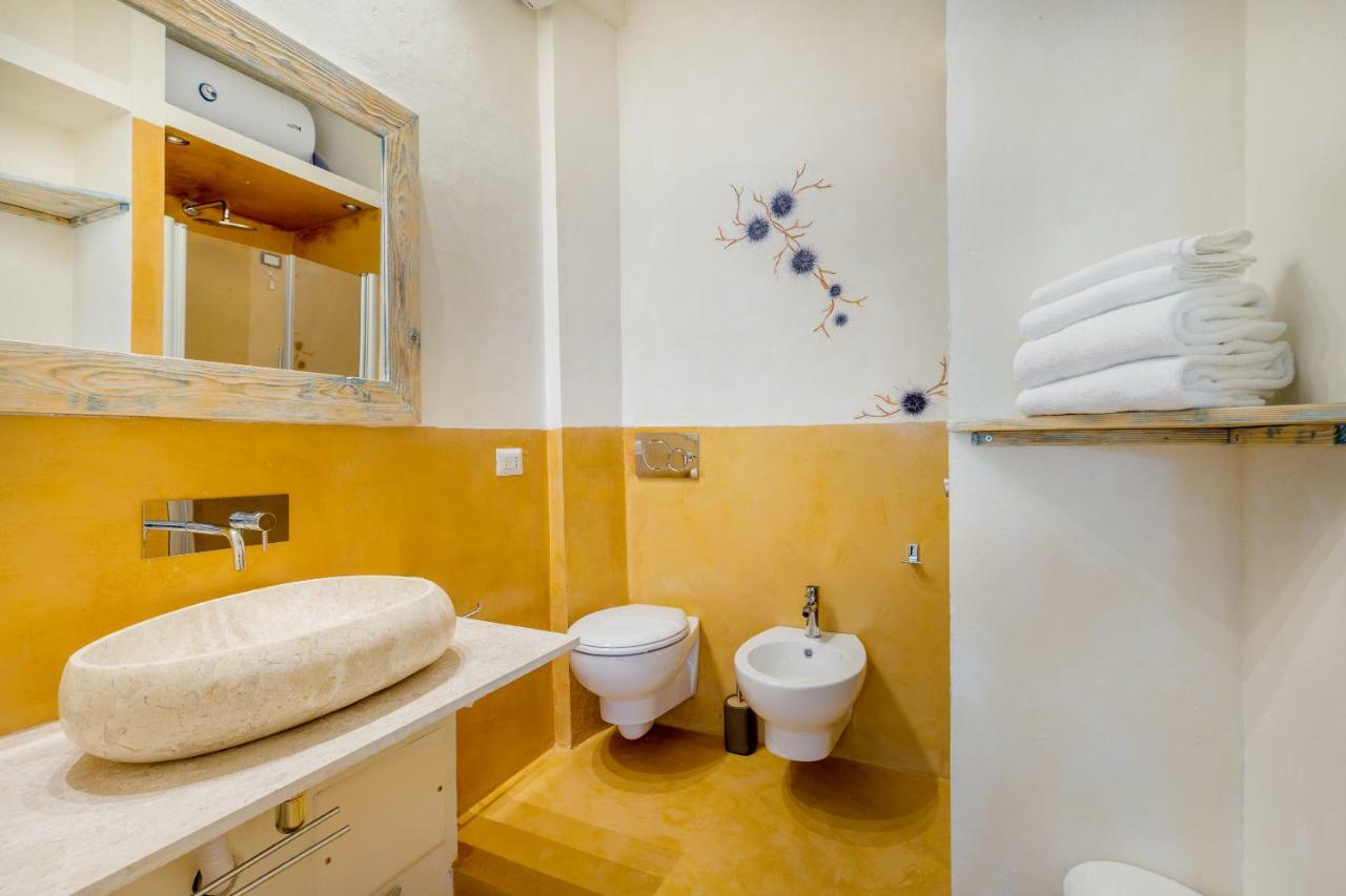Apartamento Palazzo Beddoro San Pantaleo Exterior foto