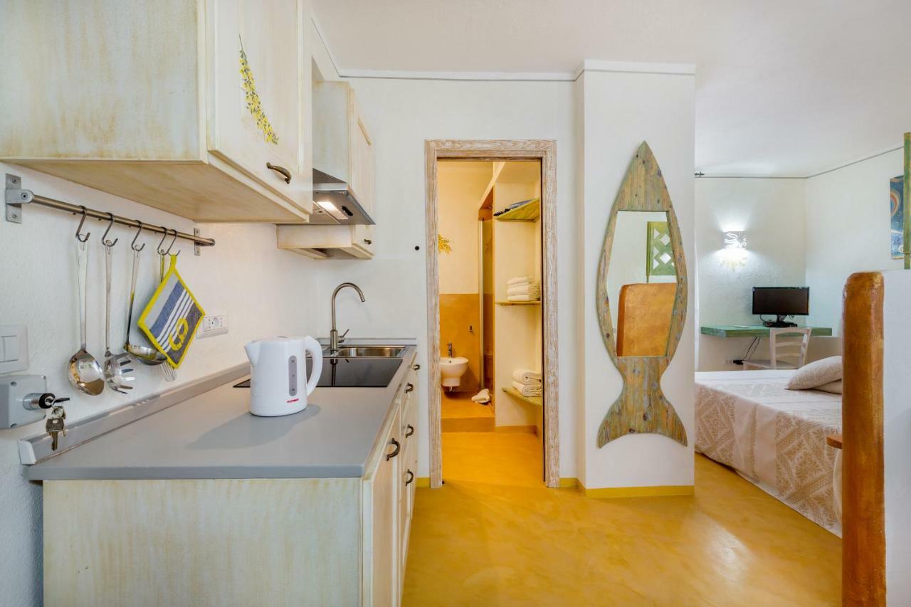 Apartamento Palazzo Beddoro San Pantaleo Exterior foto