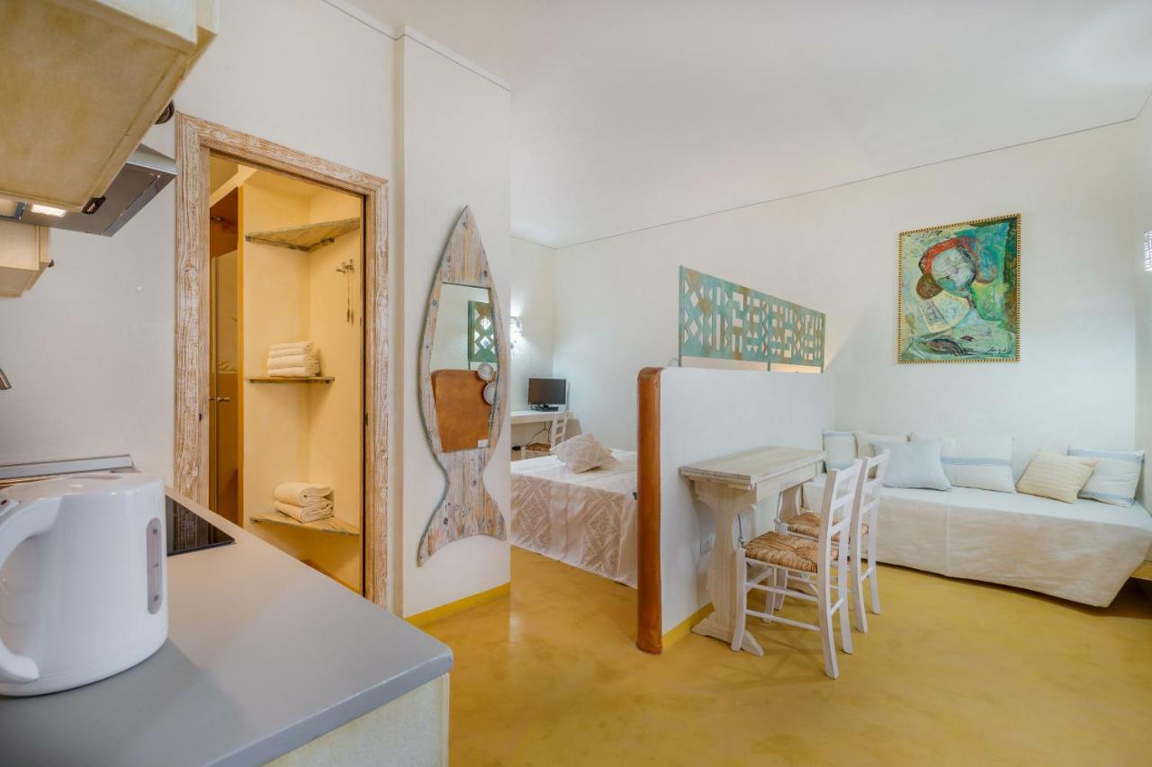 Apartamento Palazzo Beddoro San Pantaleo Exterior foto