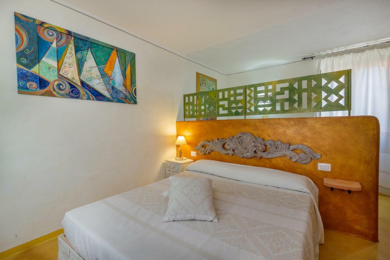 Apartamento Palazzo Beddoro San Pantaleo Exterior foto
